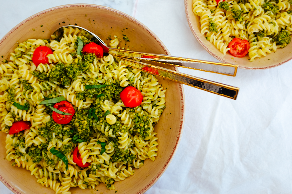 1-pesto-pasta-hero-r