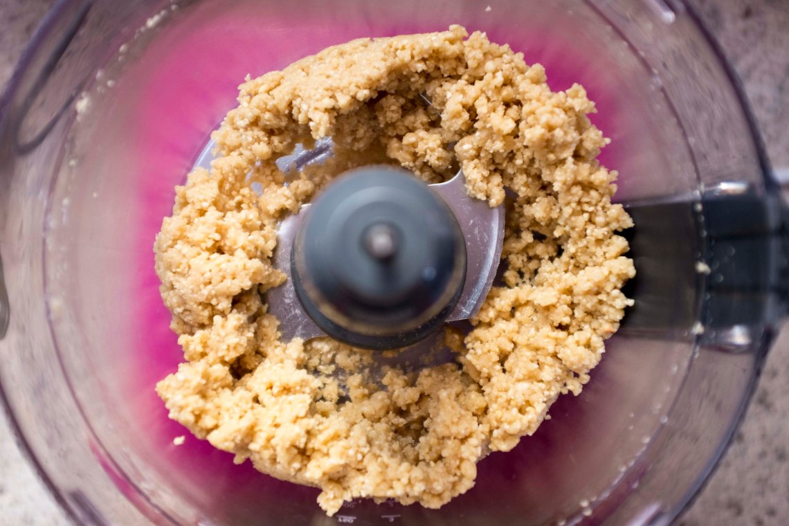 2 Raw cookie dough r